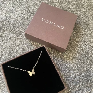 Edblad halsband  - Helt nytt silvrigt halsband från Edblad 