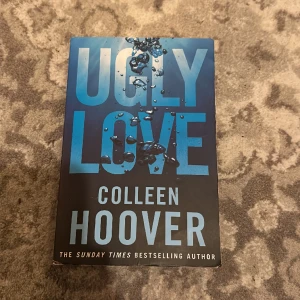 Ugly love - Ugly love boken som va viral på TikTok. (Engelsk text) Boken har inga defekter😊  Använd gärna köp nu.