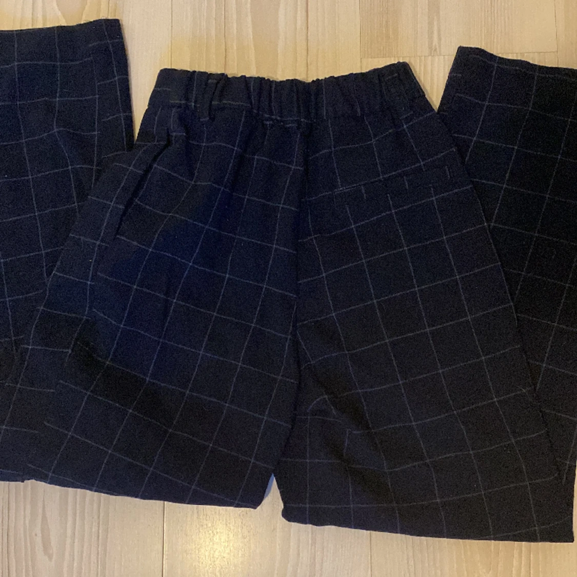 Rutiga kostymbyxor - 90