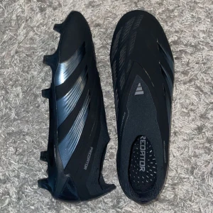 Adidas fotbollsskor  - Använda 1 gång köpte för 2700!