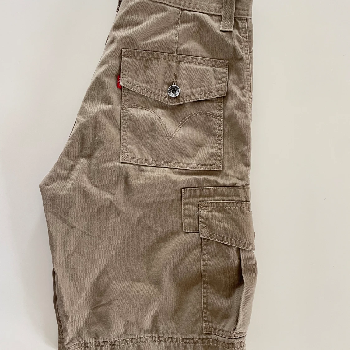 Levis cargo shorts