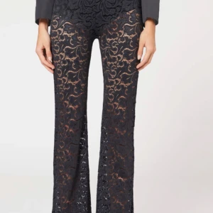 Spets byxor  - Helt oanvända spetsbyxor ifrån Calzedonia i storlek S