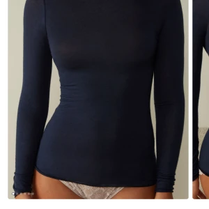 Intimissimi tröja💘 - Säljer nu min finaste och populära Intimissimi tröja🤍lite nopprig så därav priset💗skriv för fler frågor🥰