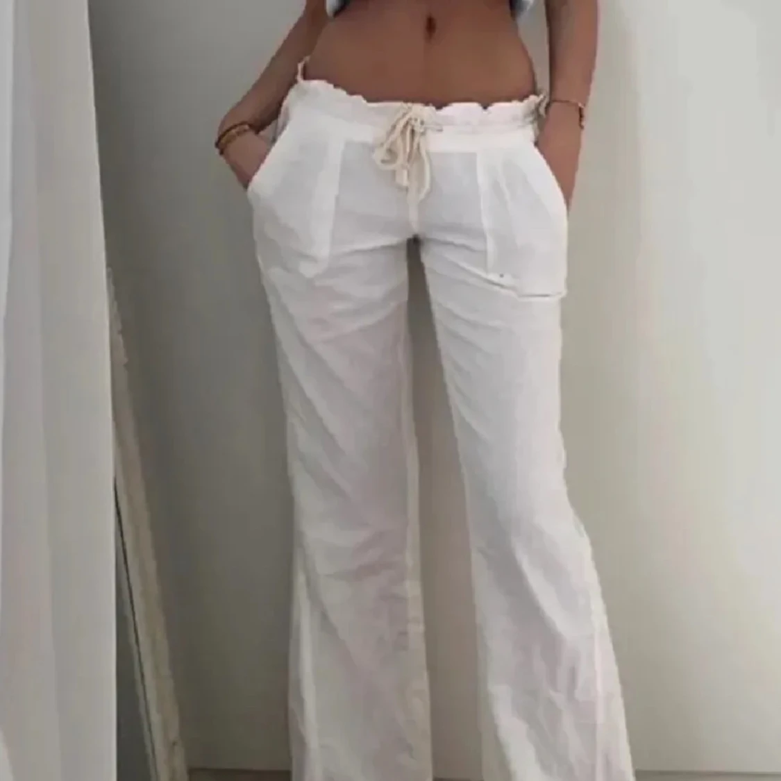 Vita Roxy linnebyxor