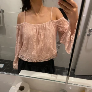 Snygg topp - Sommar topp fårn H&m som inte sälja längre i S