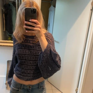 Zara tröja - Säljer min Zara tröja eftersom att den inte riktigt är min stil. Aldrig använd och har inga defekter! Konsts gärna mig om ni är intresserade 💕pris går att diskutera 