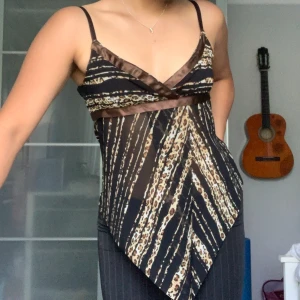 Meshtopp - En otroligt snygg meshtopp från SistersPoint. I storlek XS och perfekt skick.