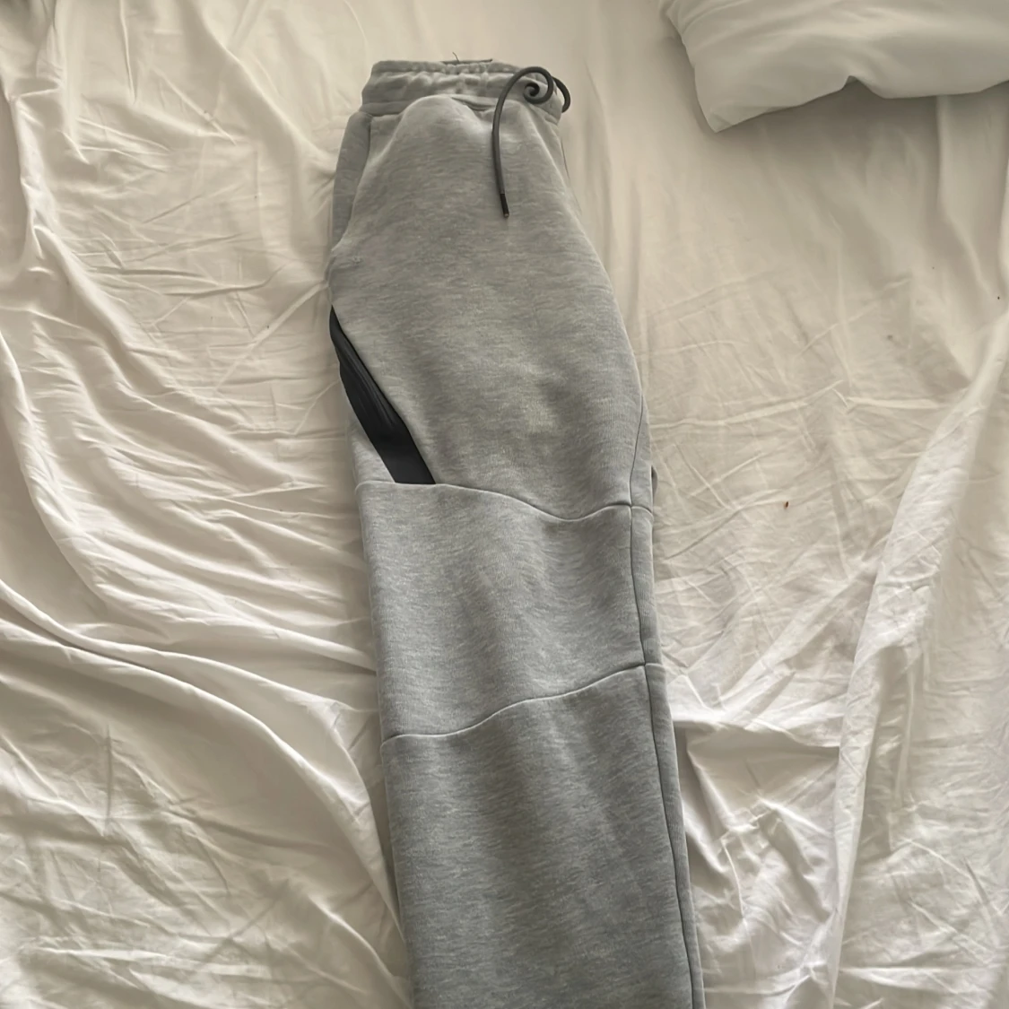 Nike Tech Grey Byxor  - 91