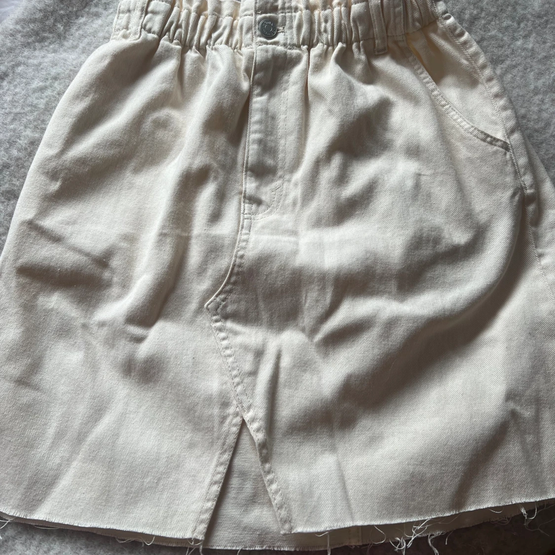 Krämvit jeanskjol - 91