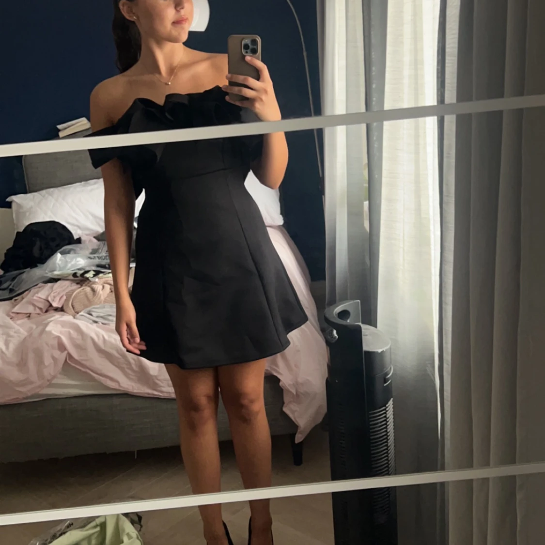 Svart klänning/Fest klänning  - 91