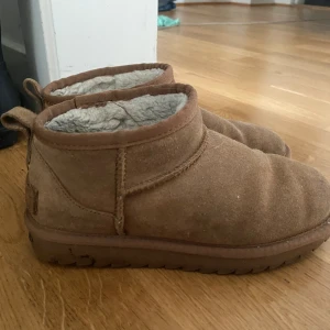 Uggs  - Använda bra men fortfarande bra skick