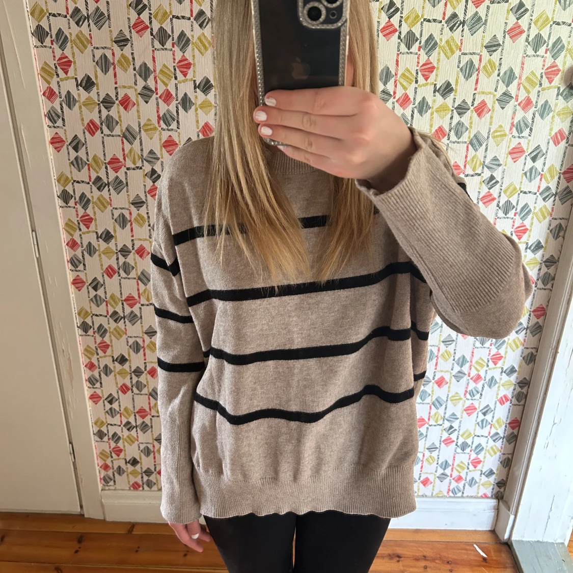 Randig stickad tröja