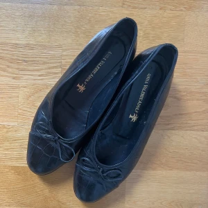 Ballerina skor - Använda få gånger! Fortfarande i bra skick! 
