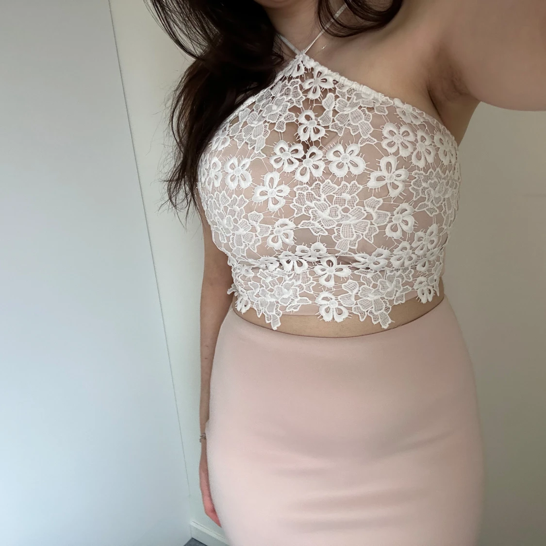 Helt nytt Set - från Lipsy London (två delar- skjol & överdel) 