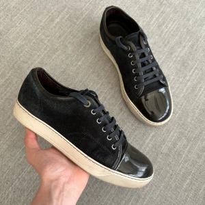 Lanvin Skor - Säljer dessa sjukt feta lanvin skor i storlek 40 (UK6) Sitter större | Skick 8/10 | Bara skorna följer med | Hör av dig för fler bilder eller om du har någon fundering