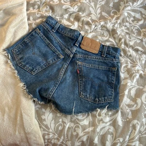 Levis shorts  - Säljer mina snygga Levis shorts som inte kommer till användning.  Köpare står för frakt.  Skriv gärna för mått