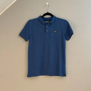 Lyle & Scott piké - Nästan oanvänd Lyle & Scott piké