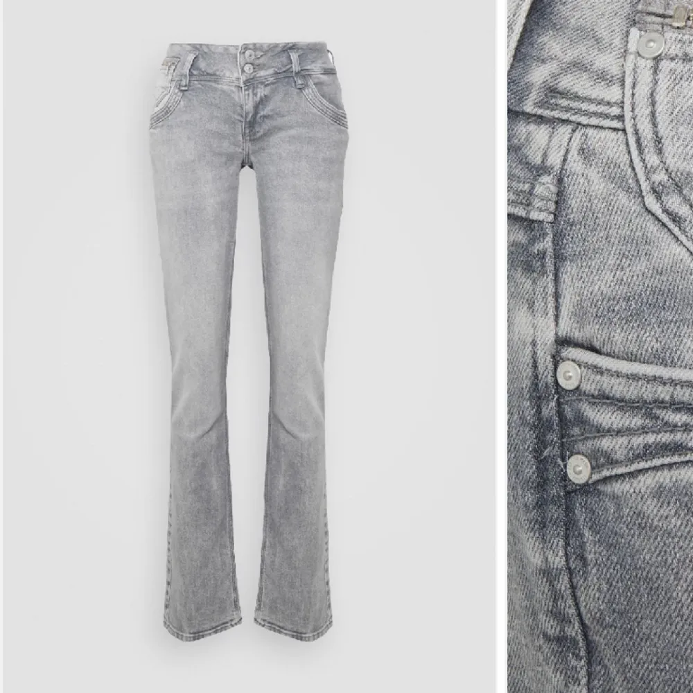 Gråa Ltb jeans i modellen jonquil, innerbenslängden är 82cm och midjan rakt över är 44cm. Har en liten ”rostning” på ena dragkedjan(se bild 3). Hör av er vid frågor🥰pris kan diskuteras!. Jeans & Byxor.