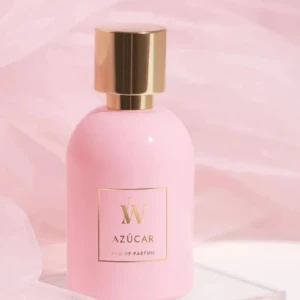Azucar Ida Warg 50ml 🩷 - Helt ny parfym har endast sprutat en gång och doftat på den ☺️🩷✨ doftar som en söt dröm. Har massor med parfymer och har haft shoppat mer än vad jag bör därfkr säljs denna ✨ perfekt julklapp 😍