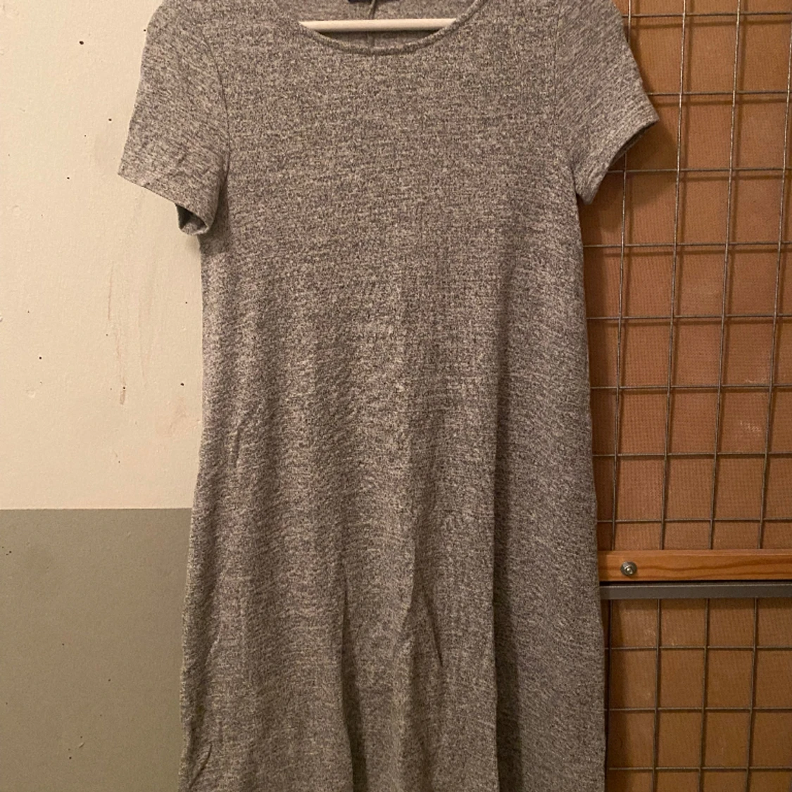 Grå GAP klänning