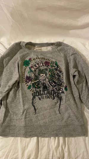 Zadig & Voltaire Sweatshirt - Zadig tröja som är för liten för mig. Jättebra skick. 