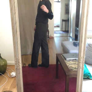 Retro kostymbyxor - Mörkbruna i perfekt passform, finns typ inte att hitta, 10/10 skick 