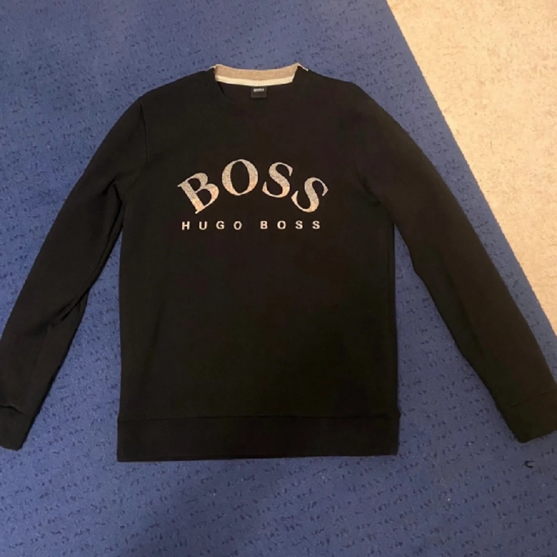 Hugo Boss tröja