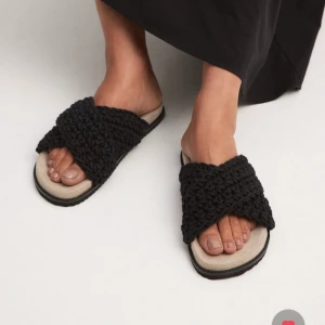 Sandaler - Sprillans nya sandaler som är slutsålda på na-kd. Säljer därav att de är för små, storlek 39. Nypris 800 kr🫶🏼
