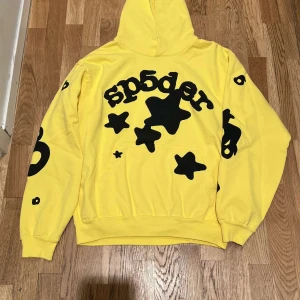 Sp5der Worldwide Young Thug hoodie - Spider World Wide Beluga Gold Hoodie Size L Brand new, bought from The High End Bin: 2600sek  I have over 200 reviews on Tise and Finn 100% authentic, I can provide proof of authenticity 