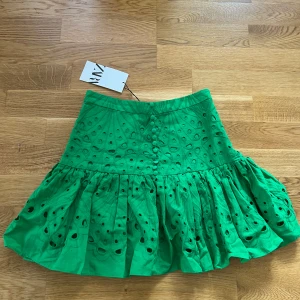 Zara kjol - Ny kjol från Zara. Nypris 499kr