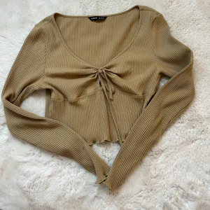 Beige tröja - Jätte fin, bra skick