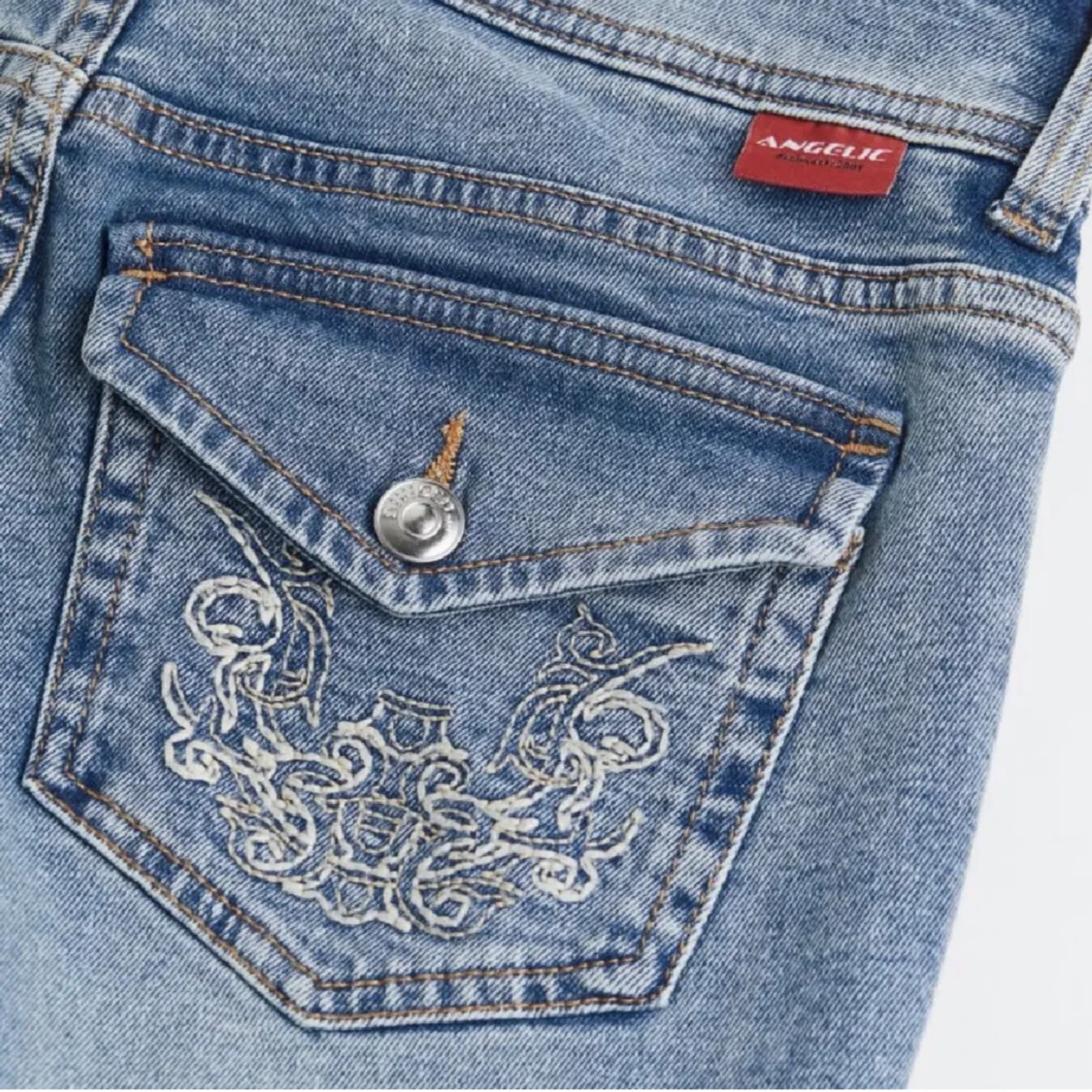 Low waist bootcut jeans  - 90