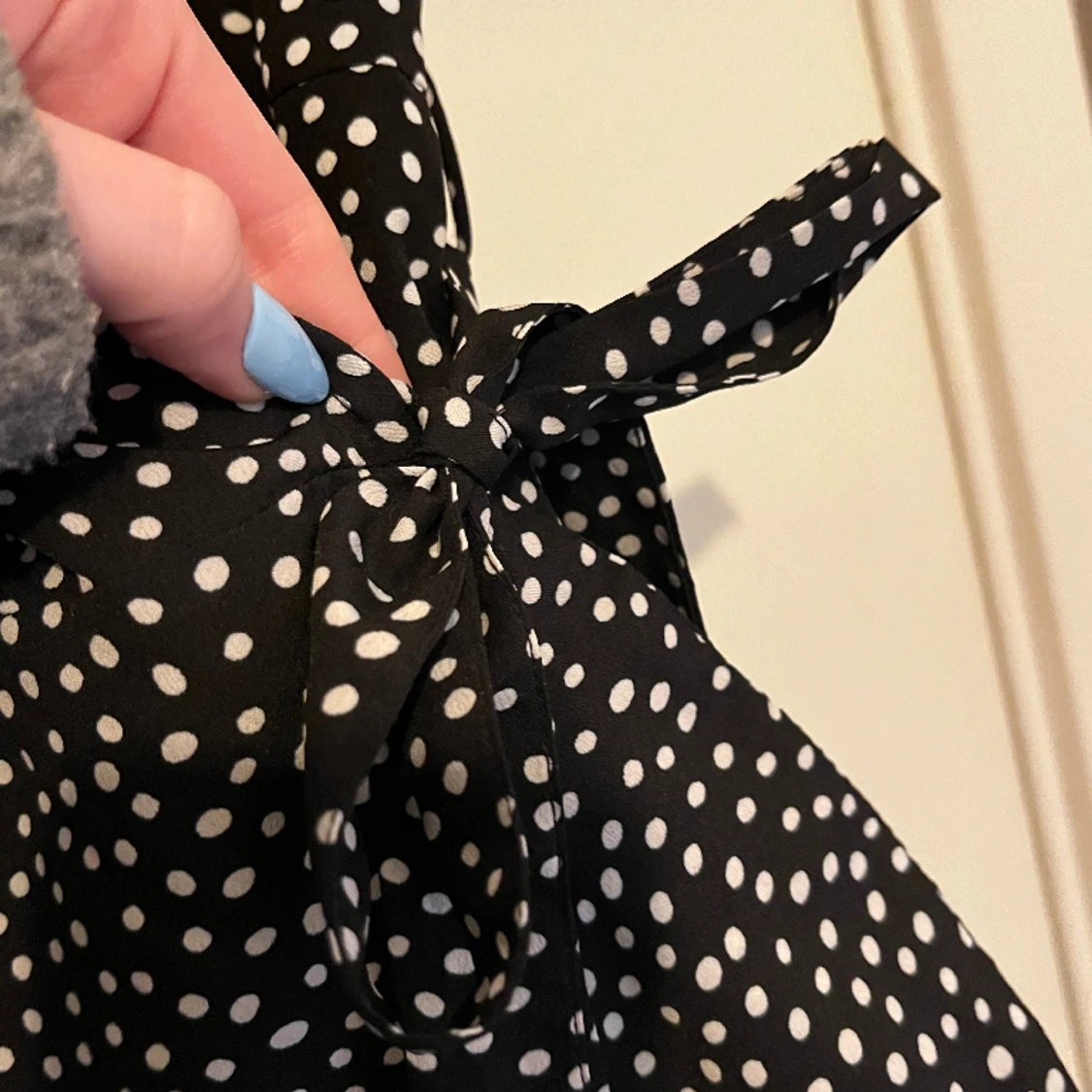 Prickig sommarklänning - 90