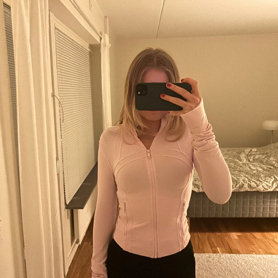 Rosa Lululemon jacka - 90