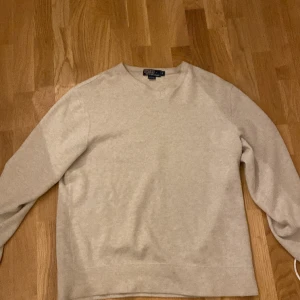 Ralph lauren tröja - RL tröja 100% cotton utan defekter som jag väljer att sälja skriv gärna för frågor!