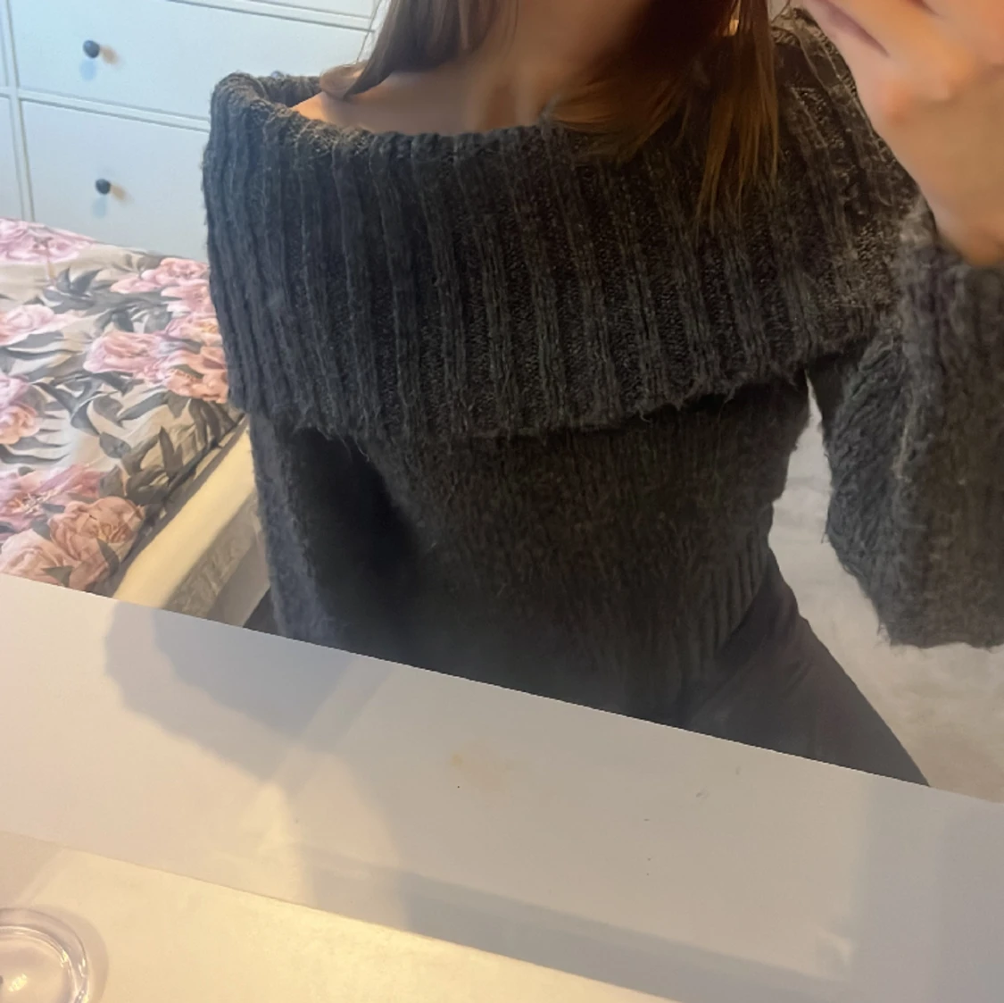 Off Shoulder tröja - 90