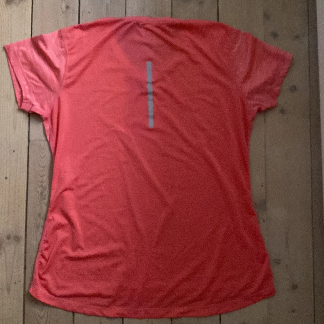 Rosa tränings t-shirt - 90