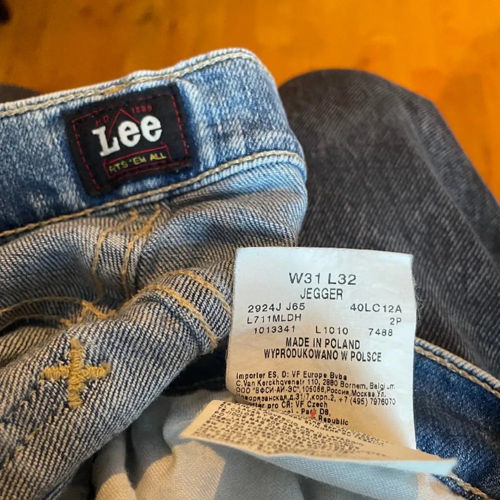 Skicka 9/10, sköna jeans som passar allt . Jeans & Byxor.