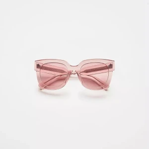 Chimi Solglasögon - Rosa Chimis, modell 08. Aldrig använda. Nypris 1250kr Använd gärna köp nu knappen