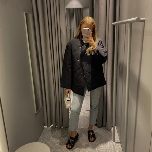 Jacka Arket  - Quiltad jacka från Arket i storlek S. I nyskick . Nypris 1300kr🌸