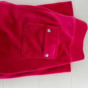 Juicy couture byxa - Ny juicy couture byxa i storlek xs