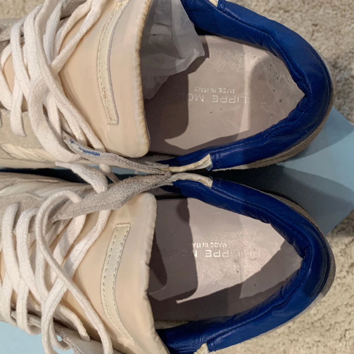 Philippe model  - 90