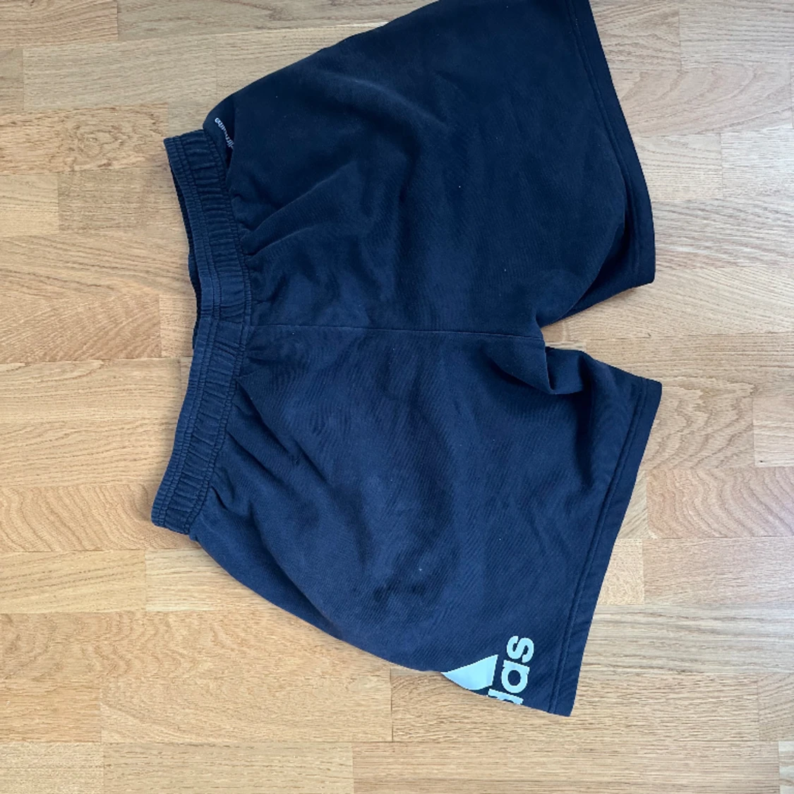 Adidas - Sport shorts - 90