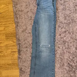 fina jeans är för små för mig drf säljer jag inga defekter! 💕