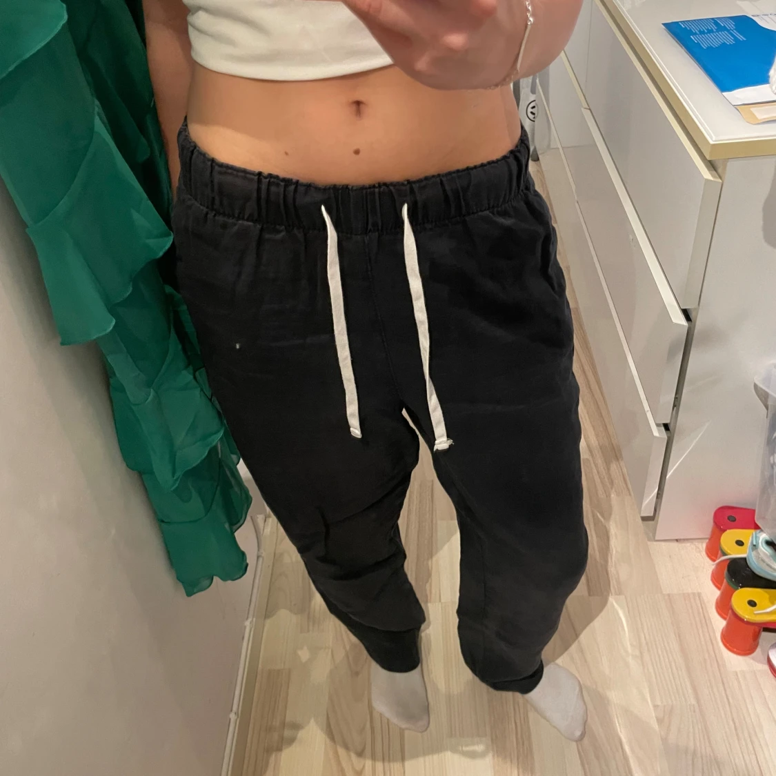 Mörkblå linnebyxor  - 90