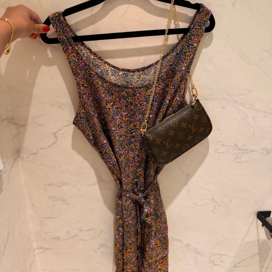 Finaste Blom-Klänningen från Zara i strl S