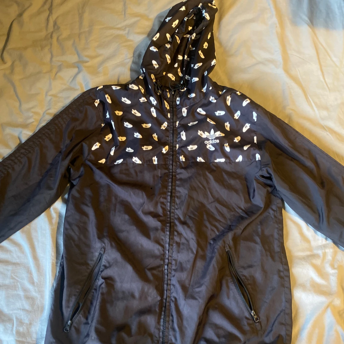 Addidas wind breaker