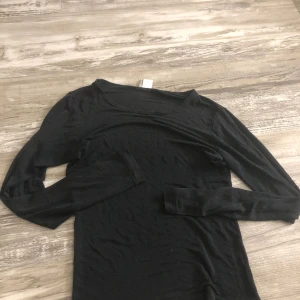 ”Mesh” tröja - Jätte fin genomskinlig tröja som är i fint skick. 