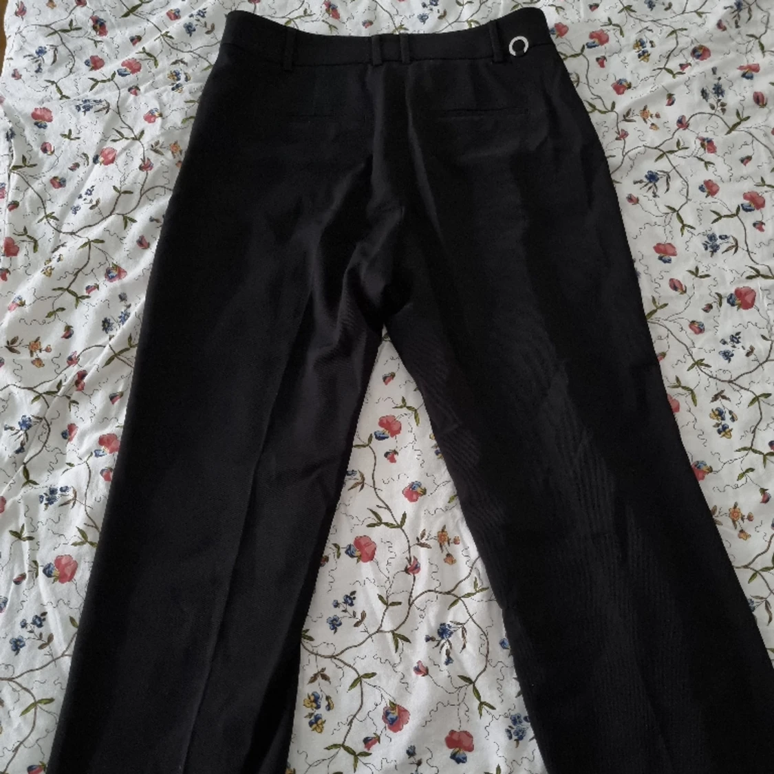 Svarta kostymbyxor - 90