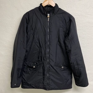 Peak performance  - Peak performance jacka i storlek S.